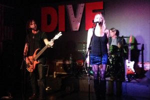 midnight-clover-thedive-bar